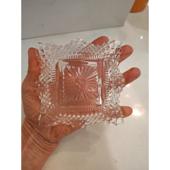 Vintage Indiana Diamond Point Glass Serving Dish Scalloped Edges - Picture 7 of 10